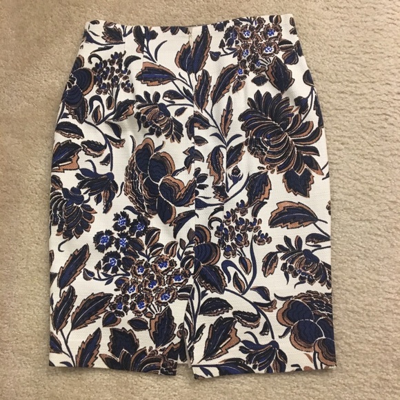 Ann Taylor floral navy & brown pencil skirt 0 NWOT - Picture 8 of 8